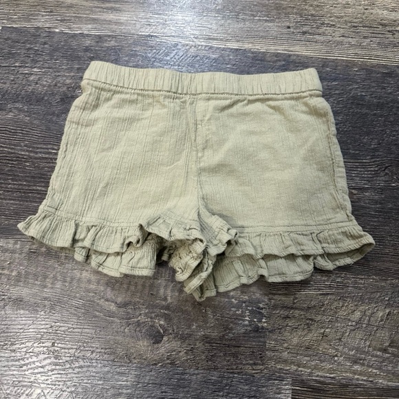 Charming Kids' Ruffle Set - Picture 4 of 4